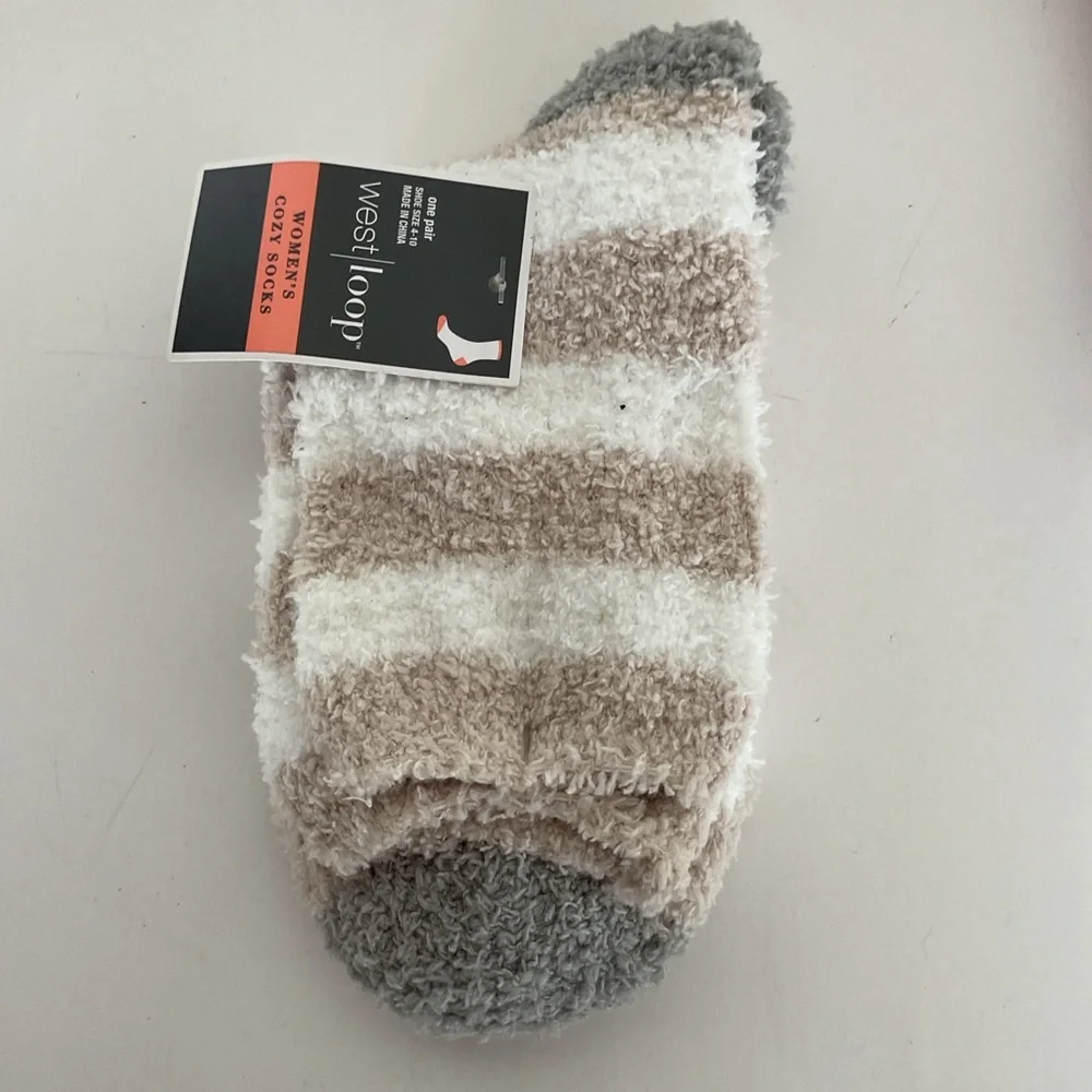 West Loop Set of 5 pairs of Cozy Socks NWT